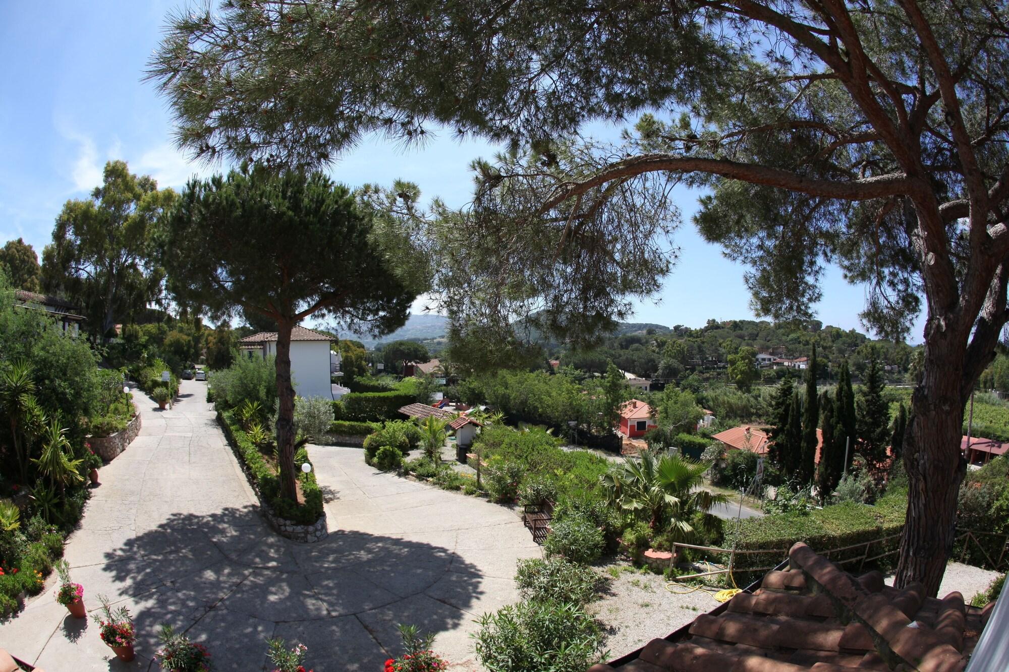 Hotel Villa Giulia Porto Azzurro Exteriör bild