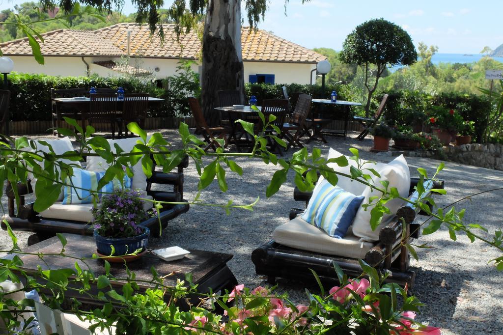 Hotel Villa Giulia Porto Azzurro Exteriör bild