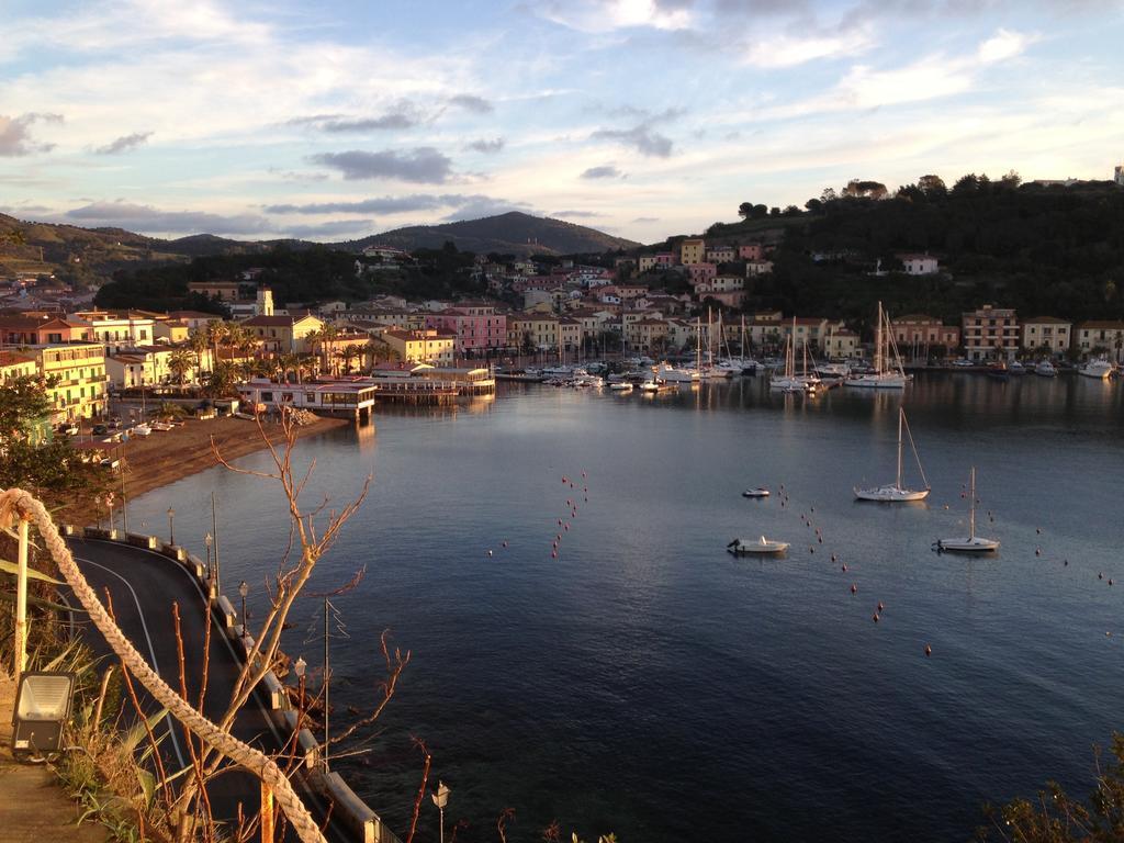 Hotel Villa Giulia Porto Azzurro Exteriör bild