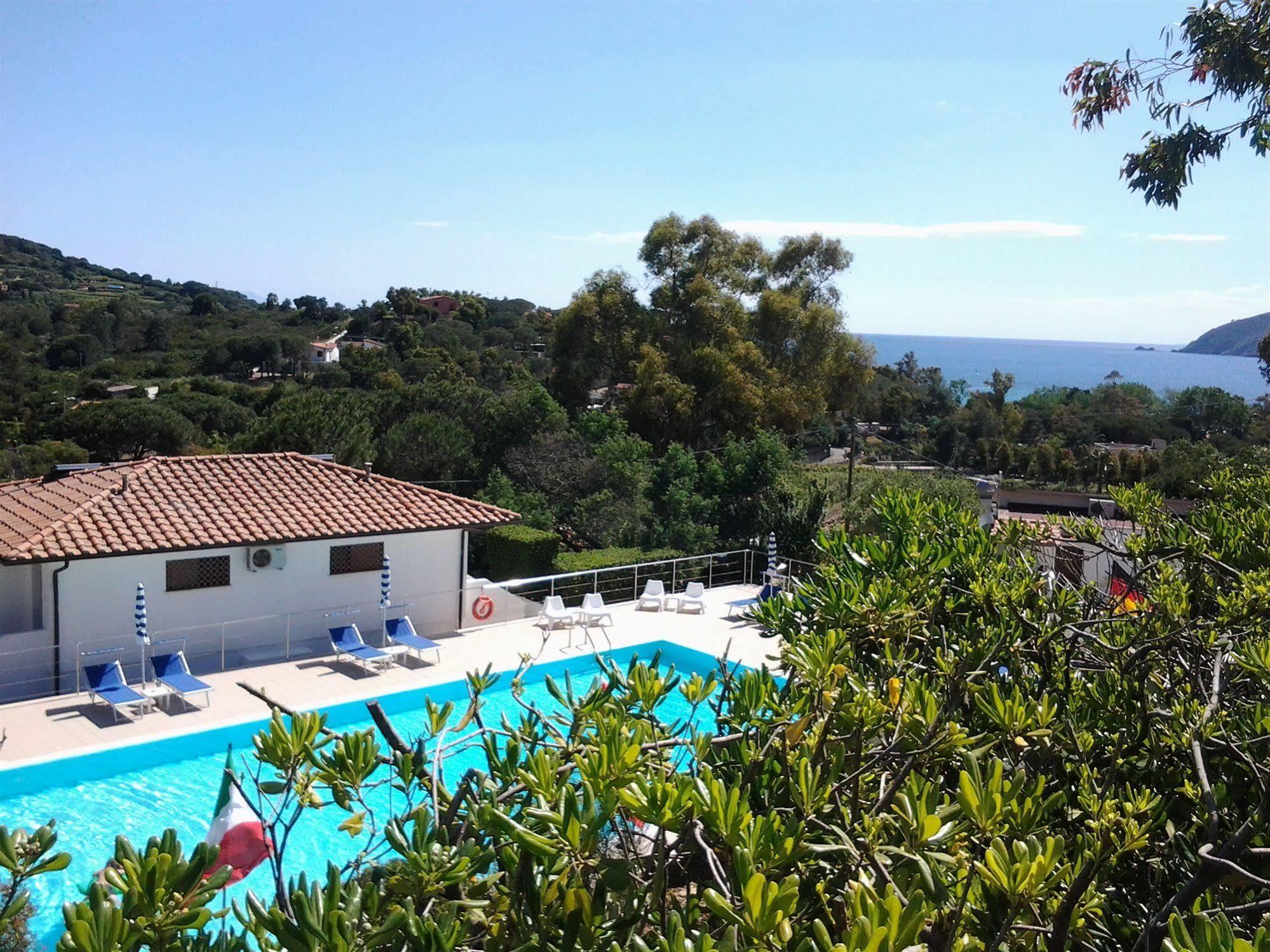 Hotel Villa Giulia Porto Azzurro Exteriör bild