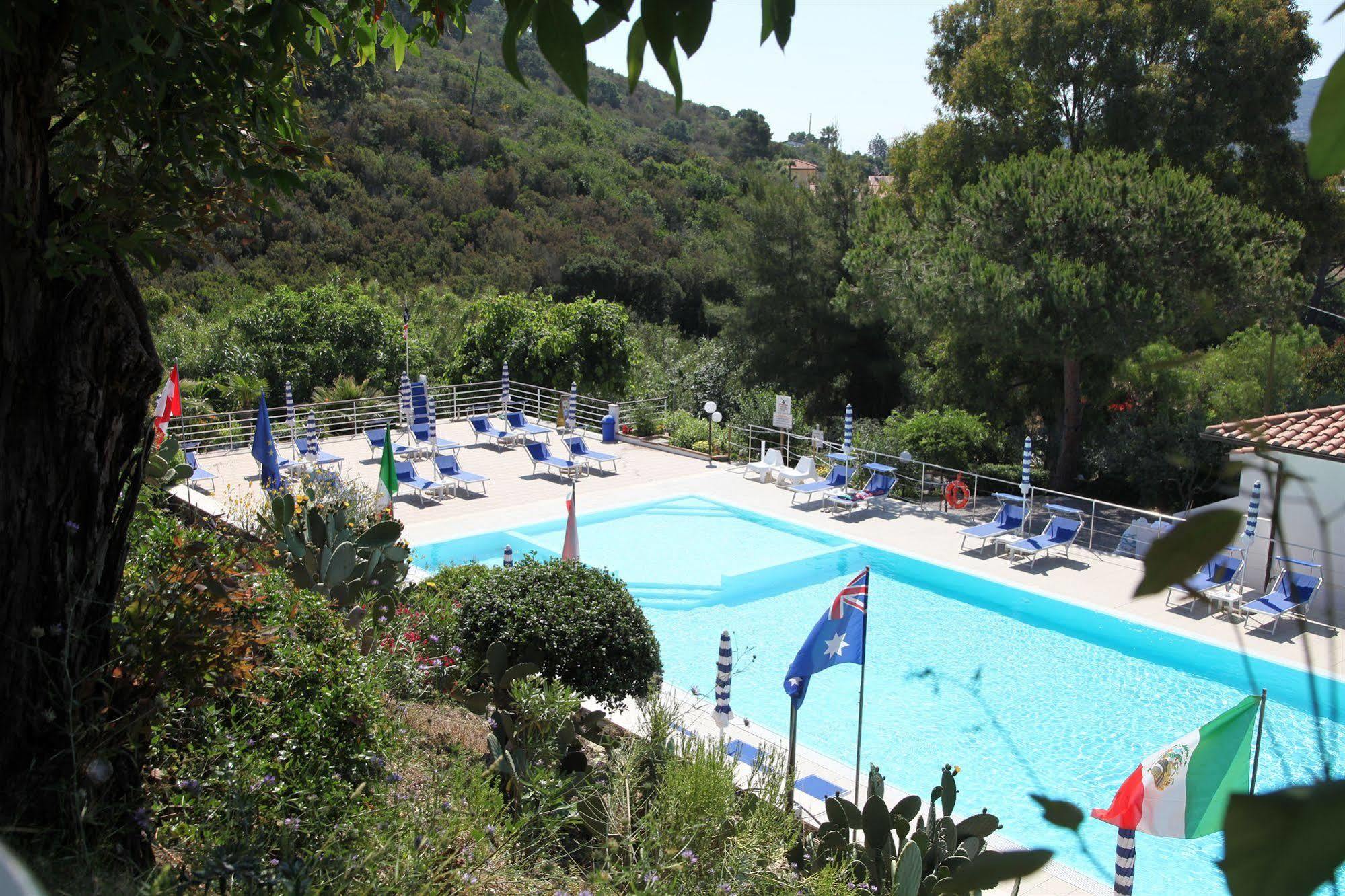 Hotel Villa Giulia Porto Azzurro Exteriör bild