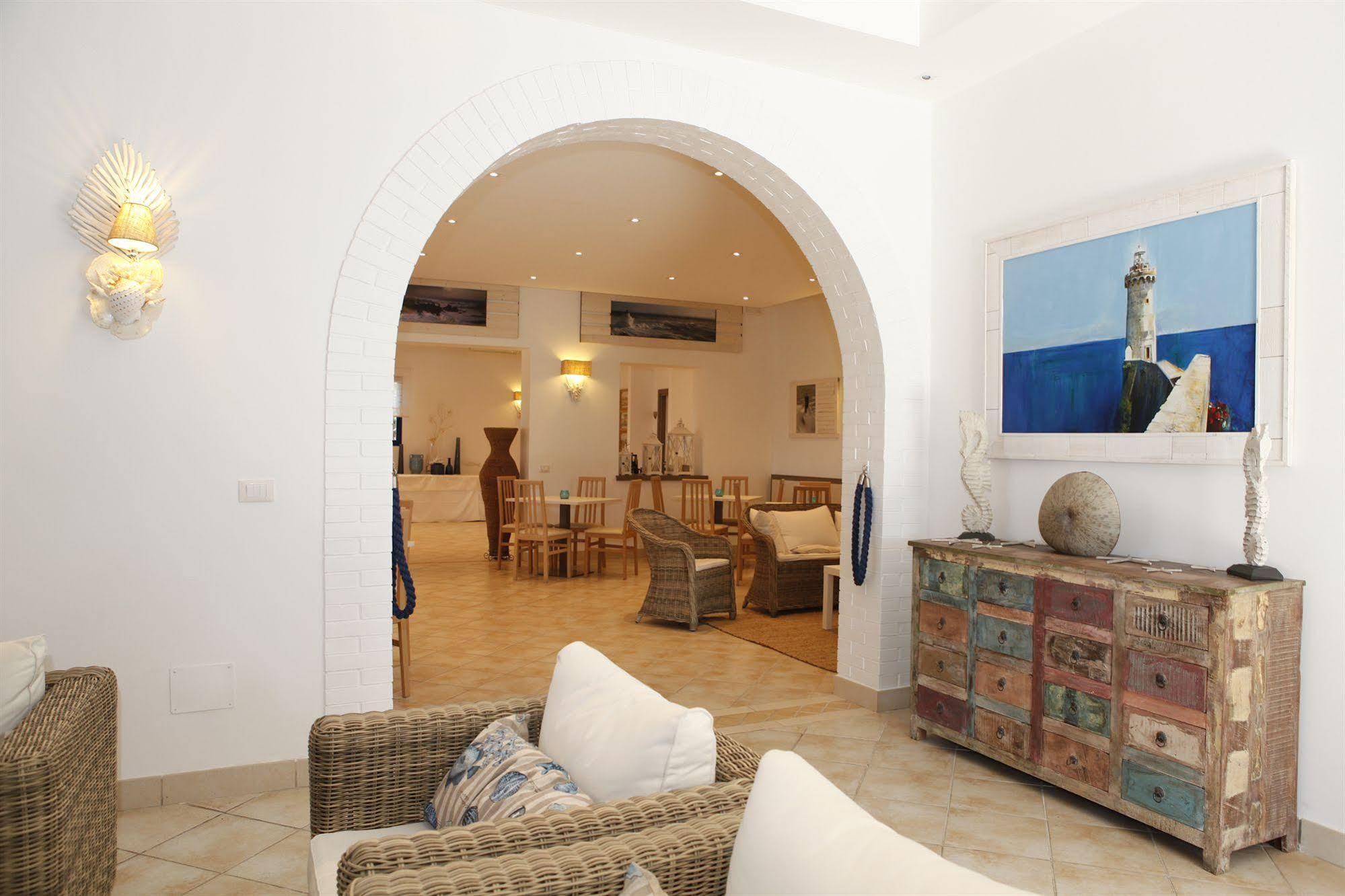 Hotel Villa Giulia Porto Azzurro Exteriör bild